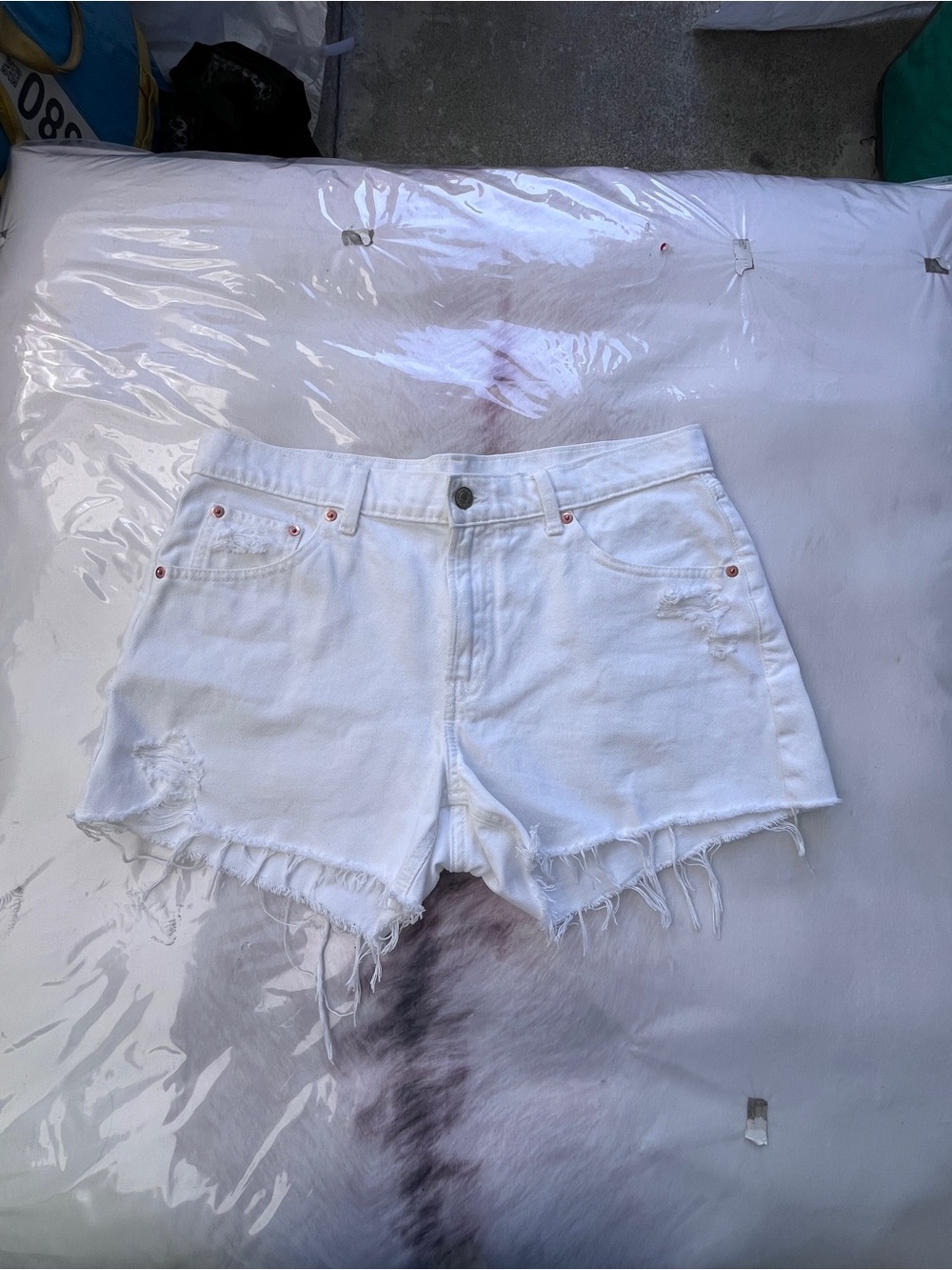 GAP White Distressed Frayed Hem Denim Shorts